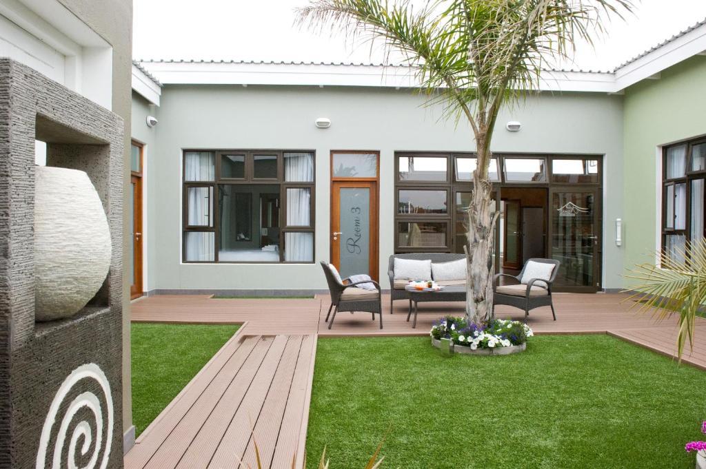 Namib Guesthouse Swakopmund Exteriör bild